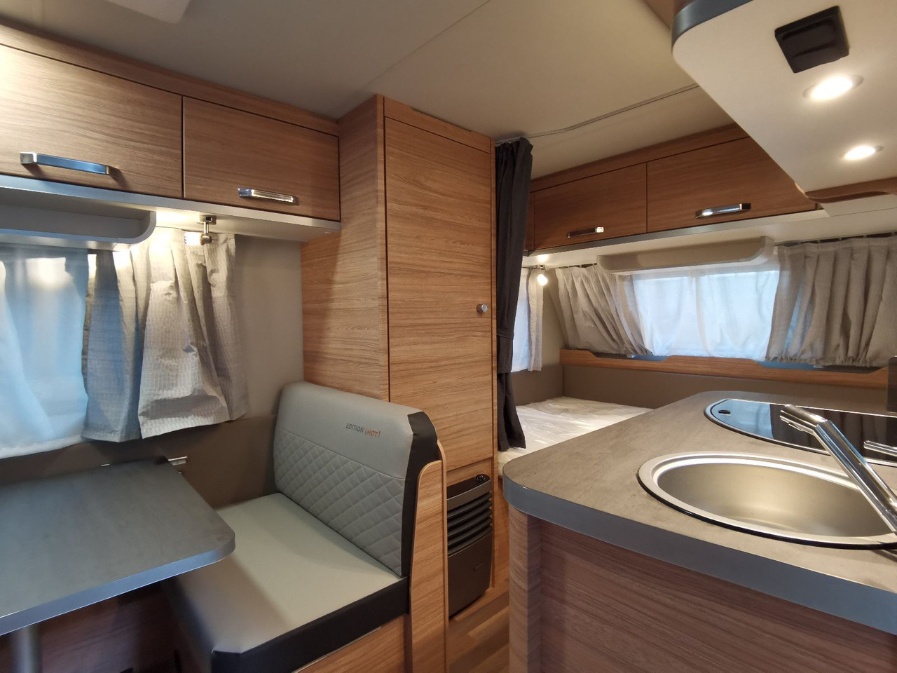 Caravan Weinsberg CARAONE 390 QD - EDITION HOT / - MODELL 2025 -