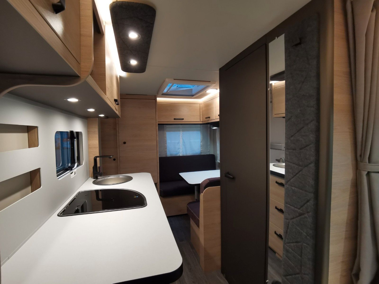 Caravan Weinsberg CARAONE 420 QD / - 2026 -/ ADVANCE & SMART PAKET