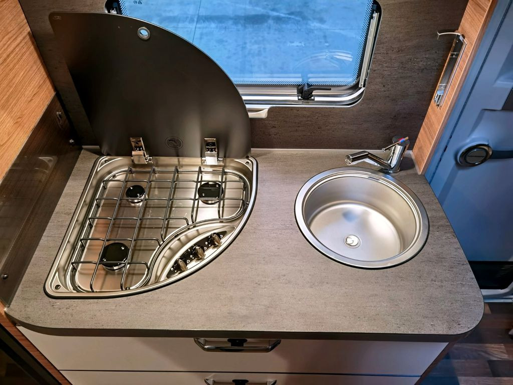 Caravan Weinsberg CARAONE 500 FDK - EDITION HOT / - 2025- / 1500kg