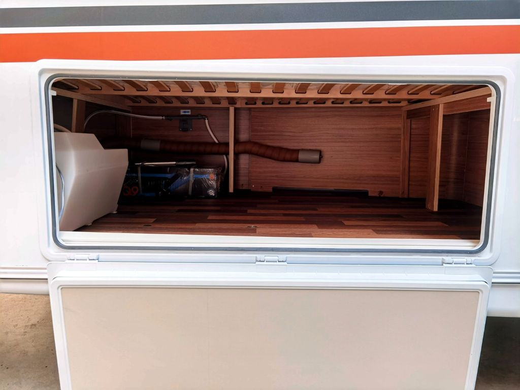 Caravan Weinsberg CARAONE 500 FDK - EDITION HOT / - 2025- / 1500kg