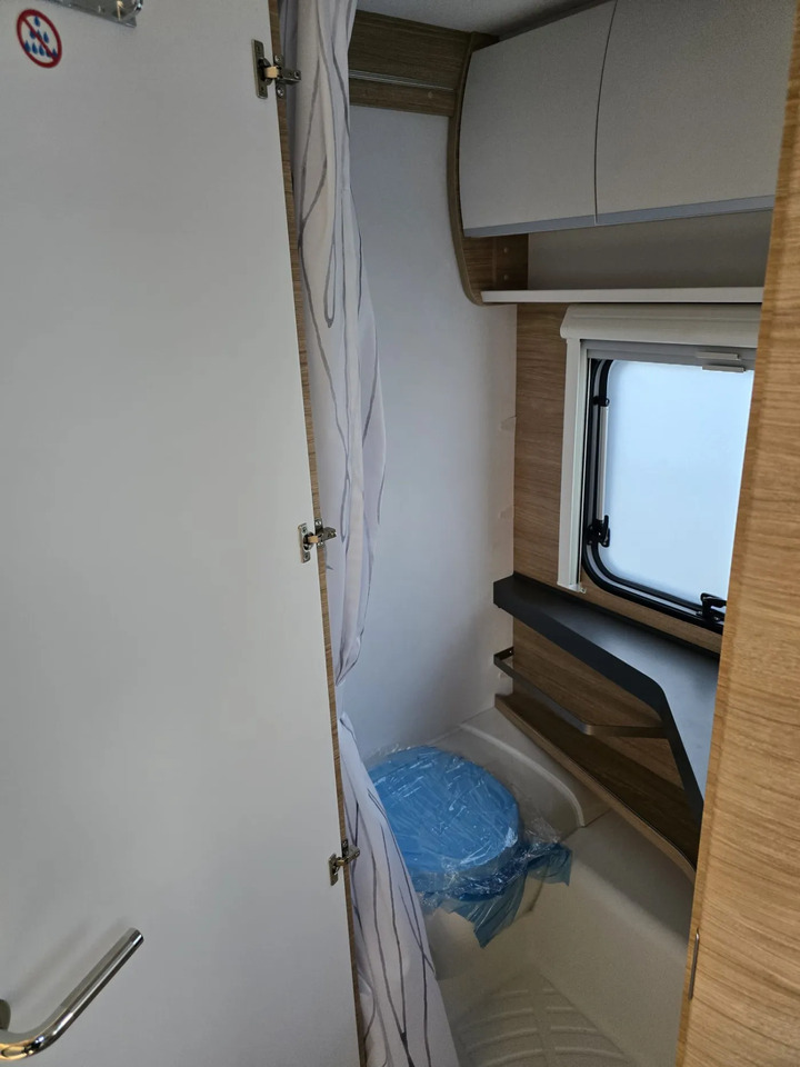 Caravan Wohnwagen Fendt Bianco Activ 515 SKF volle Hütte