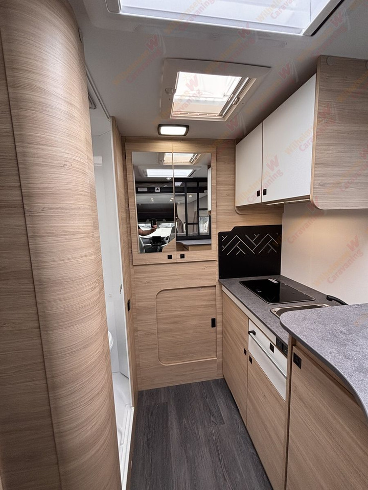 Half integraal camper Challenger Teilintegriert Break Edition 240 *MJ25*Automatik