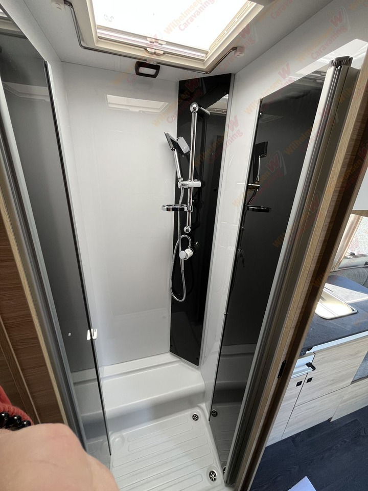 Half integraal camper Challenger Teilintegriert Break Edition 380 *MJ25*Automatik