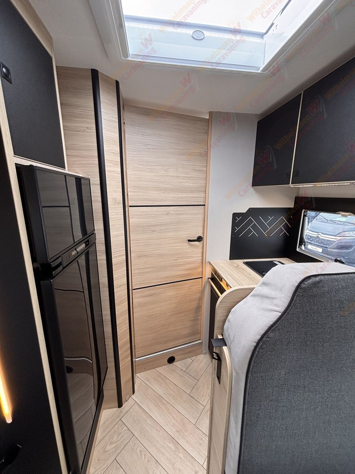 Half integraal camper Challenger Teilintegriert Etape Edition 384 *AHK*Automatik*