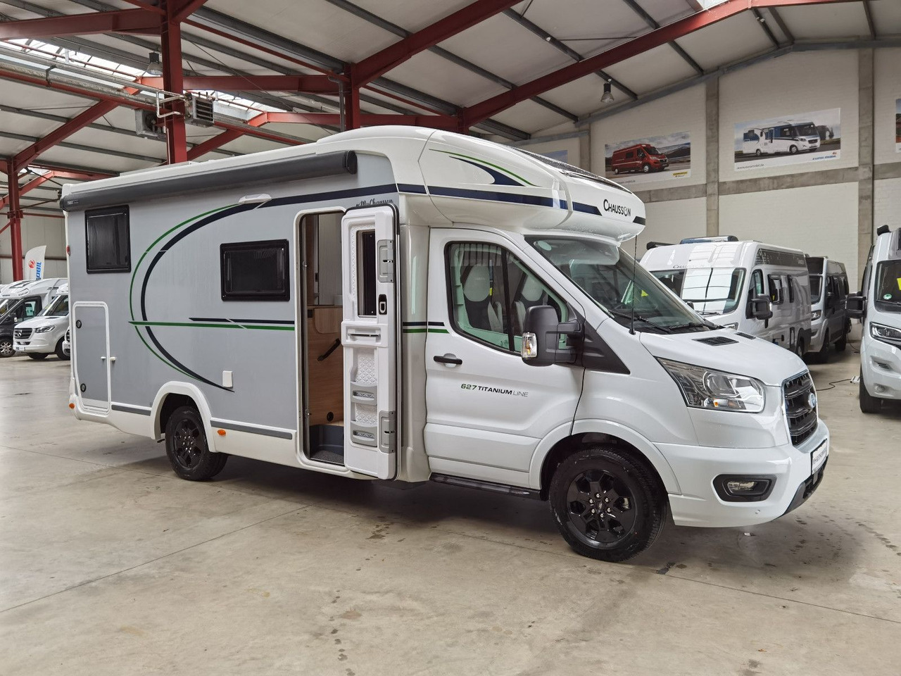 Half integraal camper Chausson 627 TITANIUM / - 2026 - / EINZELBETTEN / 4.1T.