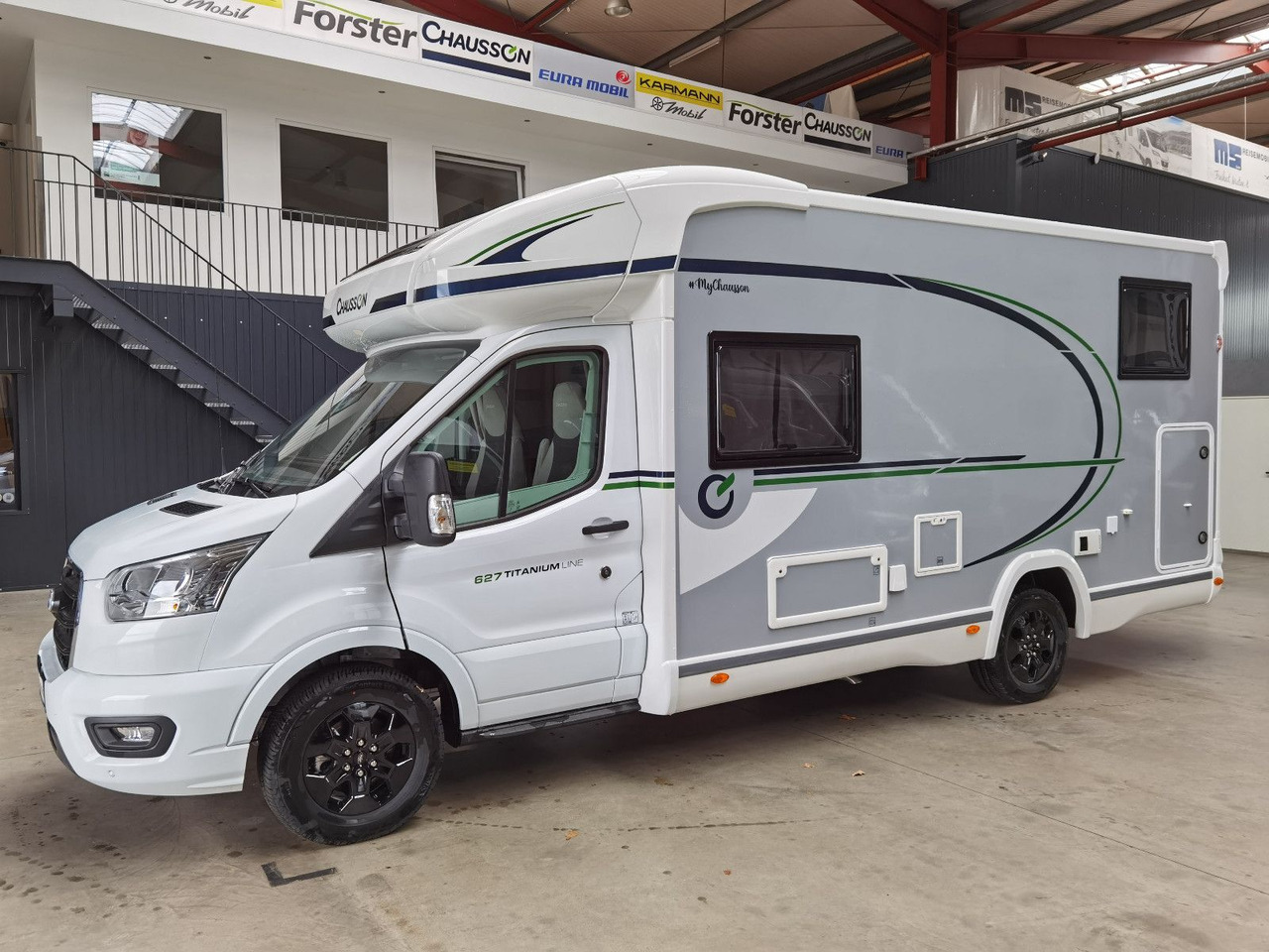 Half integraal camper Chausson 627 TITANIUM / - 2026 - / EINZELBETTEN / 4.1T.