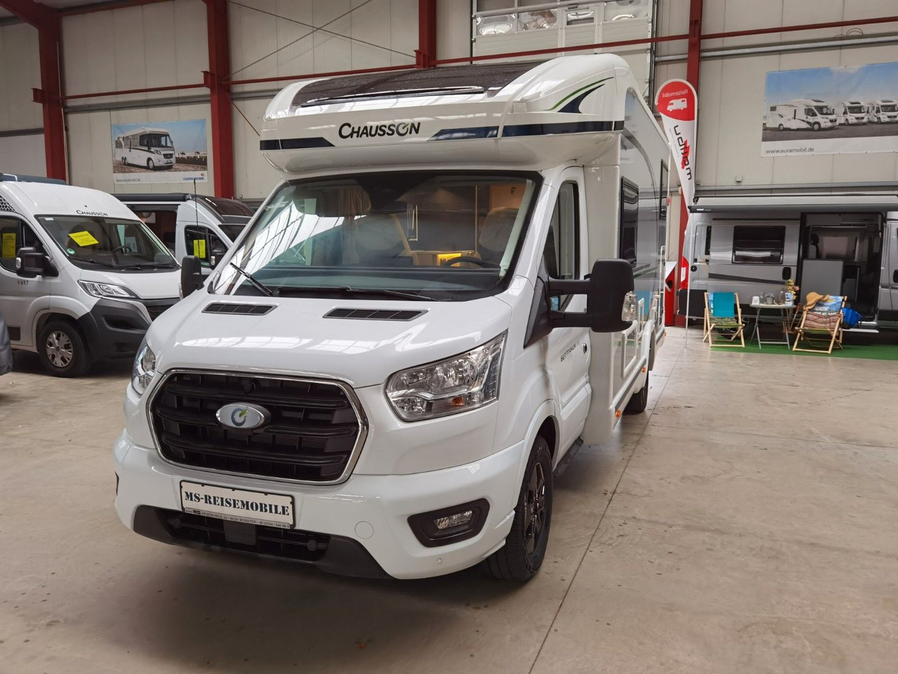 Half integraal camper Chausson 627 TITANIUM / - 2026 - / EINZELBETTEN & HUBBETT