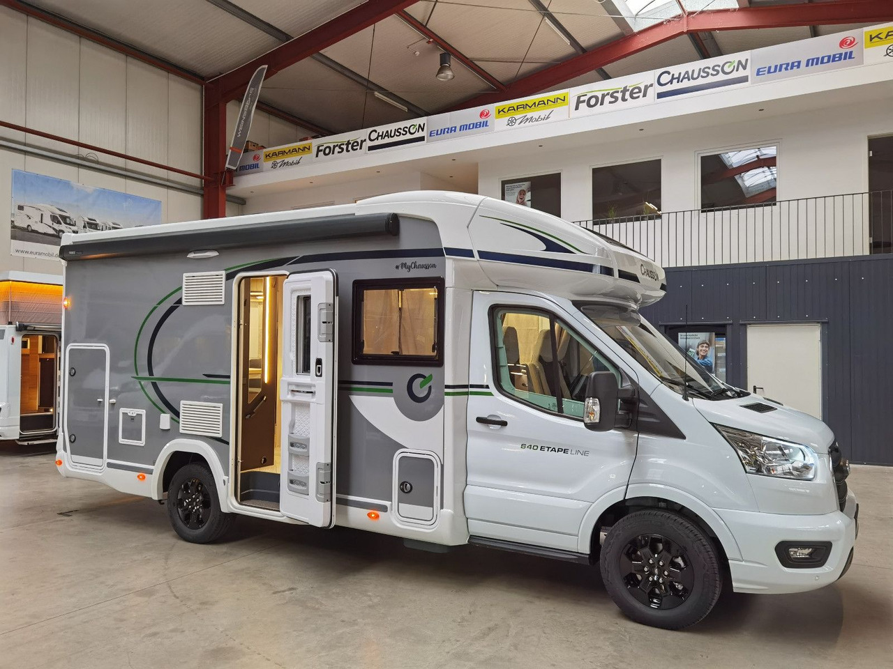 Half integraal camper Chausson 640 ETAPE LINE /-2025- / XXL - HUBBETT & RAUMBAD