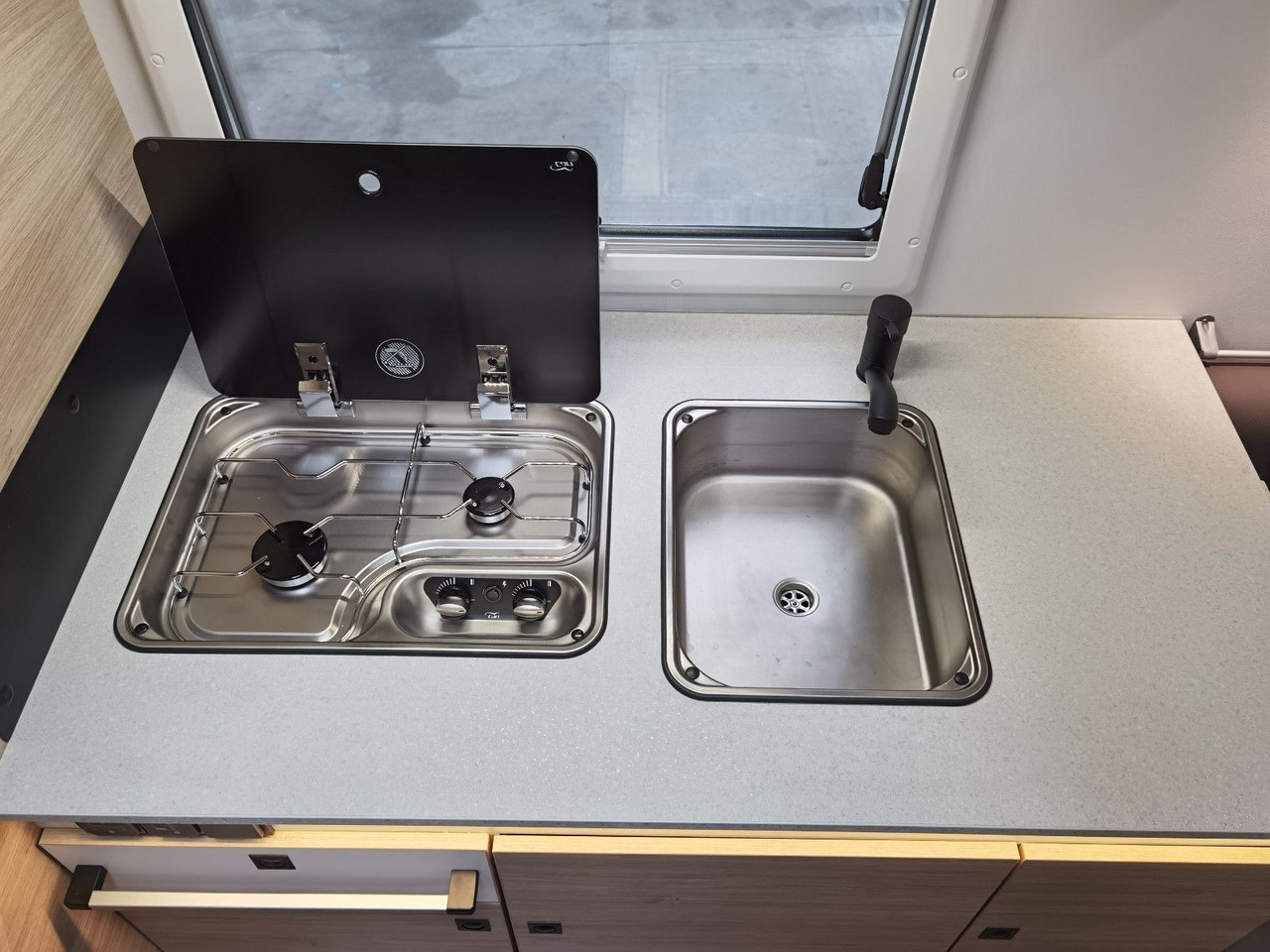 Half integraal camper Chausson 640 ULTIMATE / -2026- / 180PS-8G. / XXL- HUBBETT