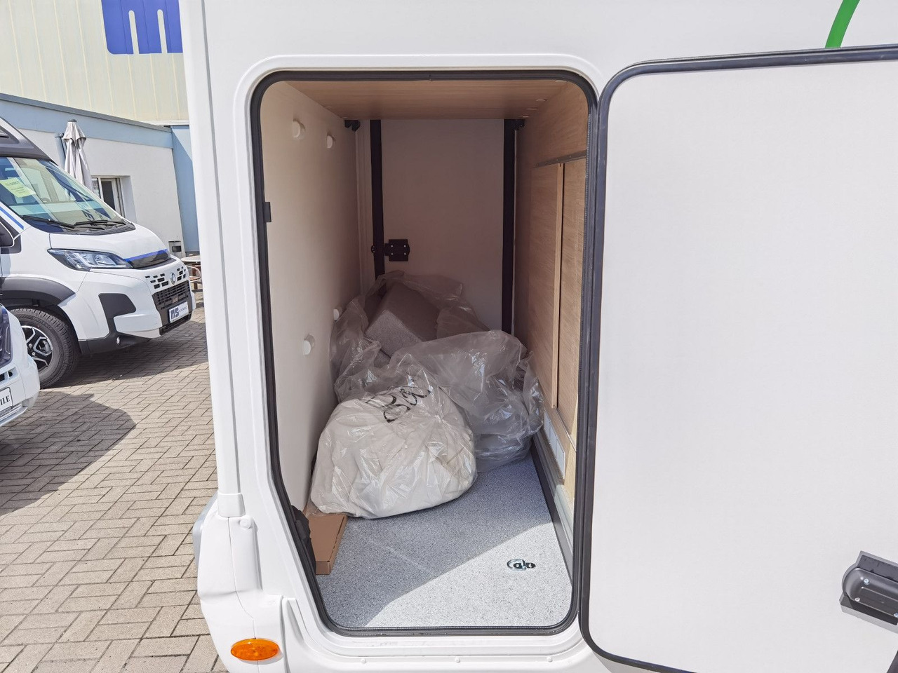 Half integraal camper Chausson 640 ULTIMATE / -2026- / XXL- HUBBETT & RAUMBAD