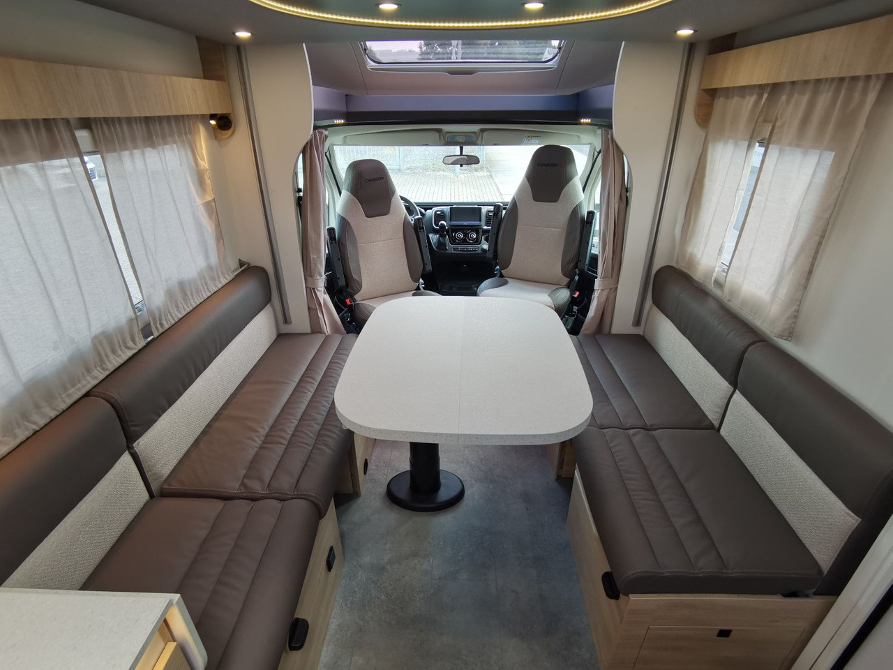 Half integraal camper Chausson 640 ULTIMATE / -2026- / XXL- HUBBETT & RAUMBAD
