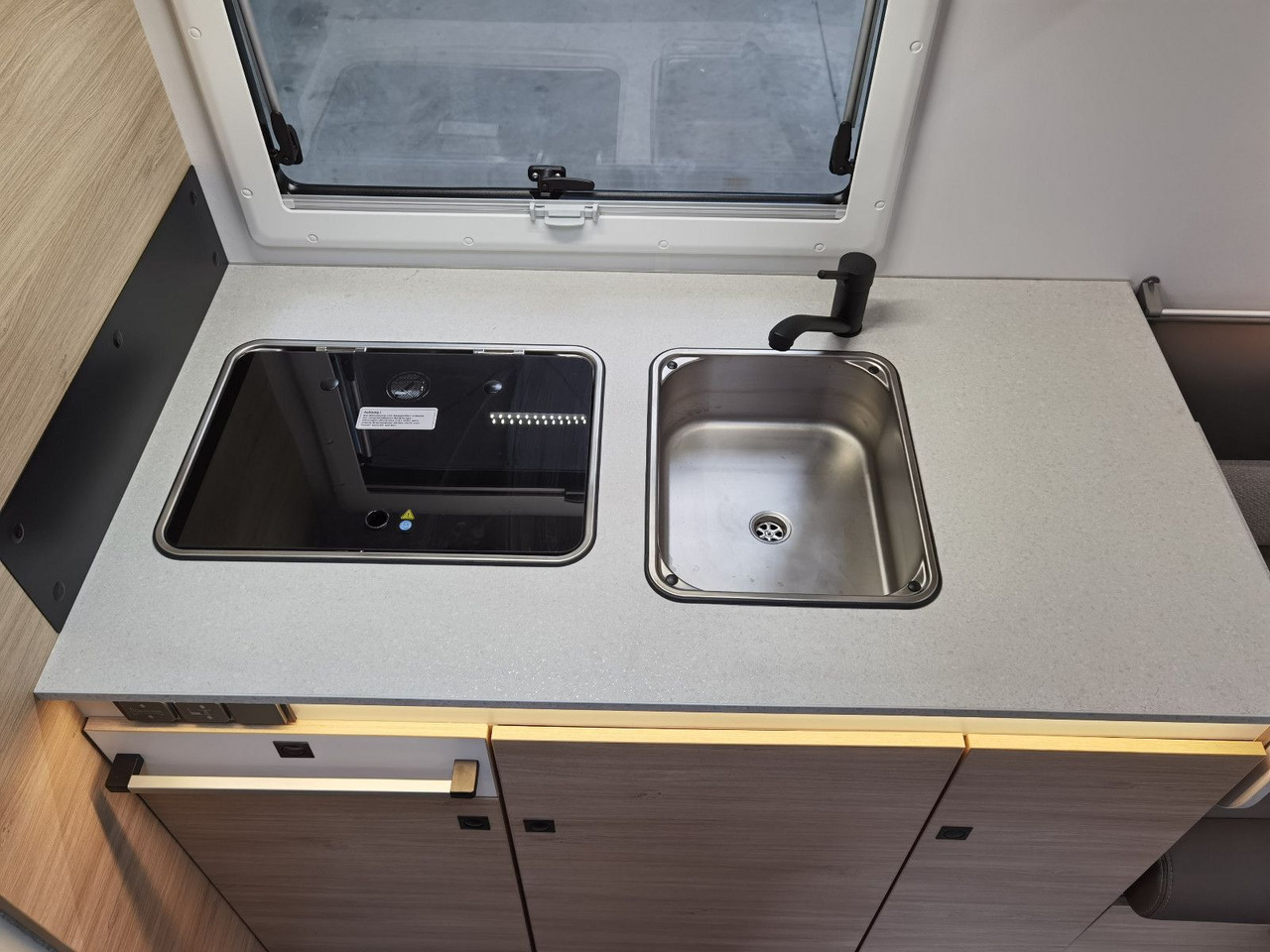 Half integraal camper Chausson 640 ULTIMATE / MODELL 2026 / XXL- HUBBETT