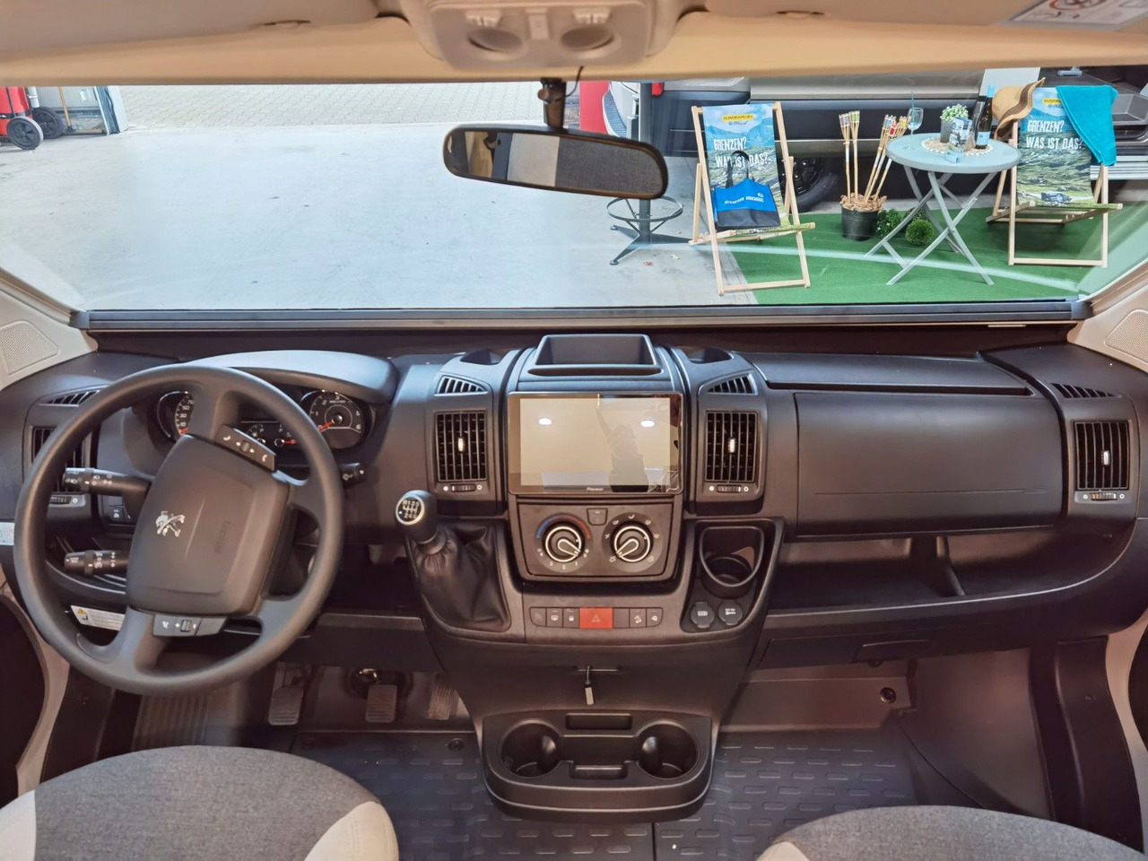 Half integraal camper Chausson 650 ETAPE - LINE / 140PS / HUBBETT & RAUMBAD