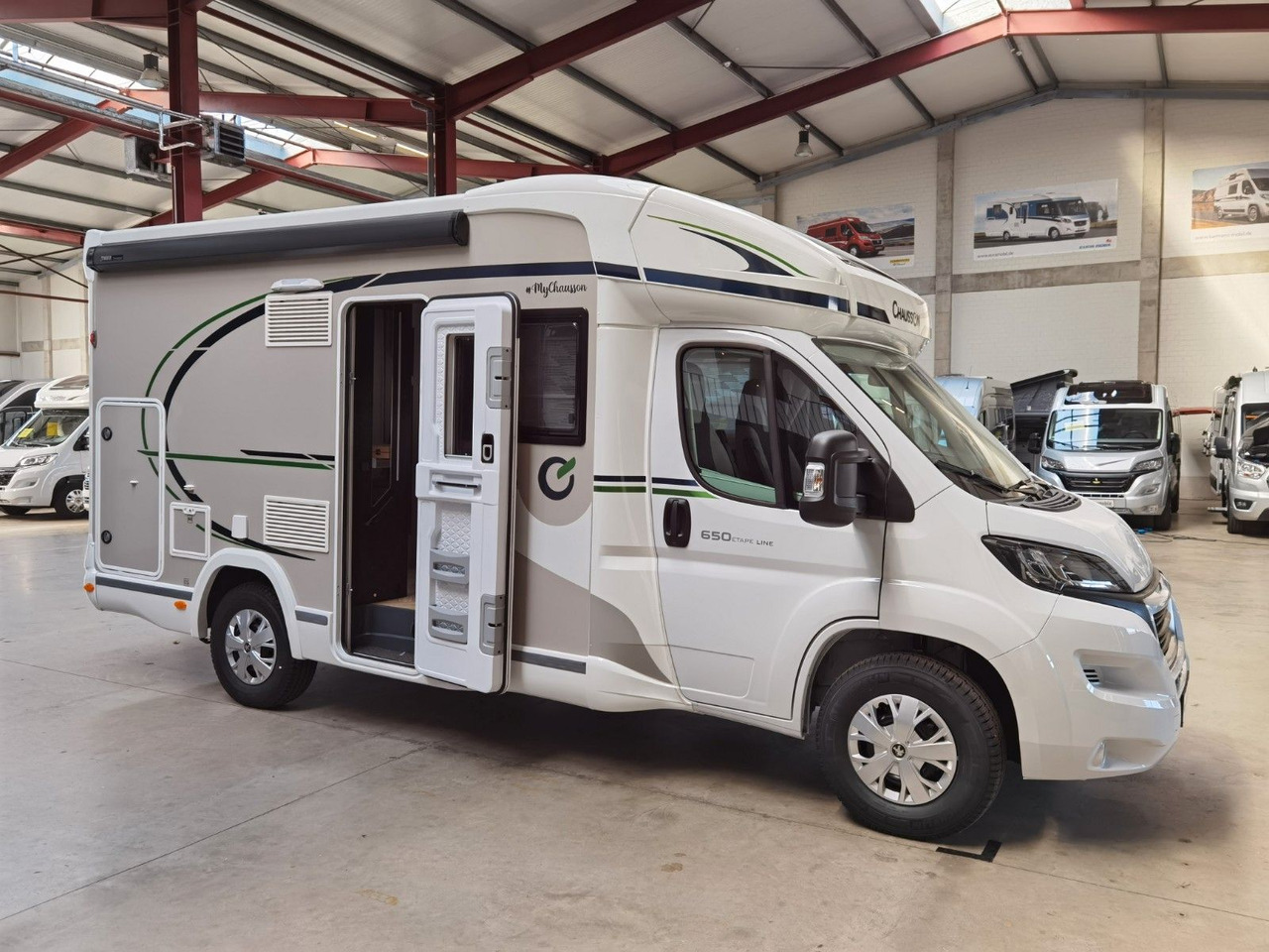 Half integraal camper Chausson 650 ETAPE - LINE / 140PS / HUBBETT & RAUMBAD