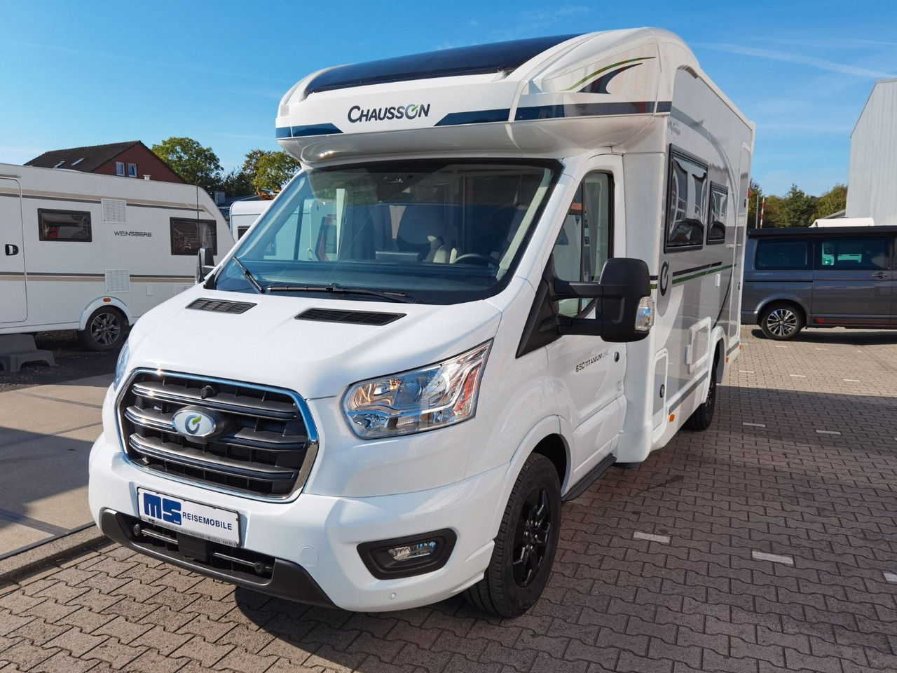 Half integraal camper Chausson 650 TITANIUM / - 2026 - / 165PS - 8G. / HUBBETT