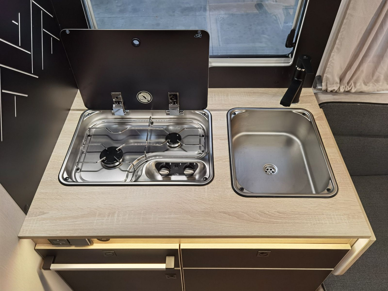 Half integraal camper Chausson 777 ETAPE LINE / -2025- / HUBBETT & EINZELBETTEN