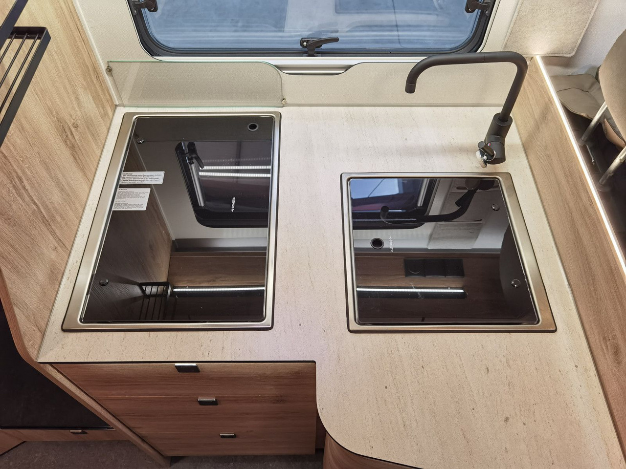 Half integraal camper Eura Mobil PROFILA T 696 EB /MONDIAL S-P. 2025/EINZELBETTEN