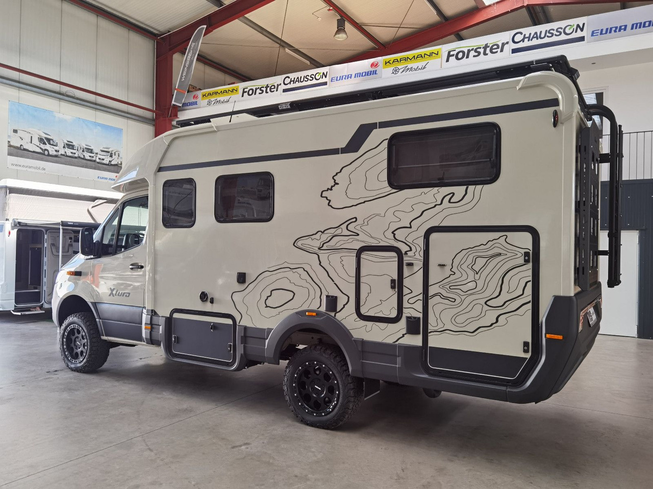 Half integraal camper Eura Mobil XTURA 686 EF / - 2025 - / 4x4 - FERNREISEMOBIL