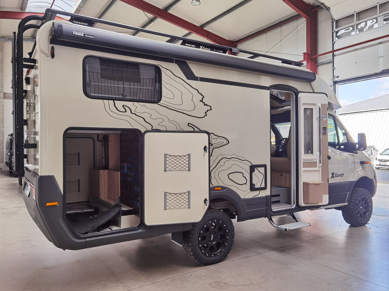 Half integraal camper Eura Mobil XTURA 686 EF / - 2025 - / 4x4 - FERNREISEMOBIL