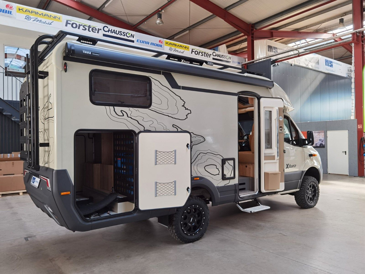Half integraal camper Eura Mobil XTURA 686 EF / - 2025 - / 4x4 - FERNREISEMOBIL