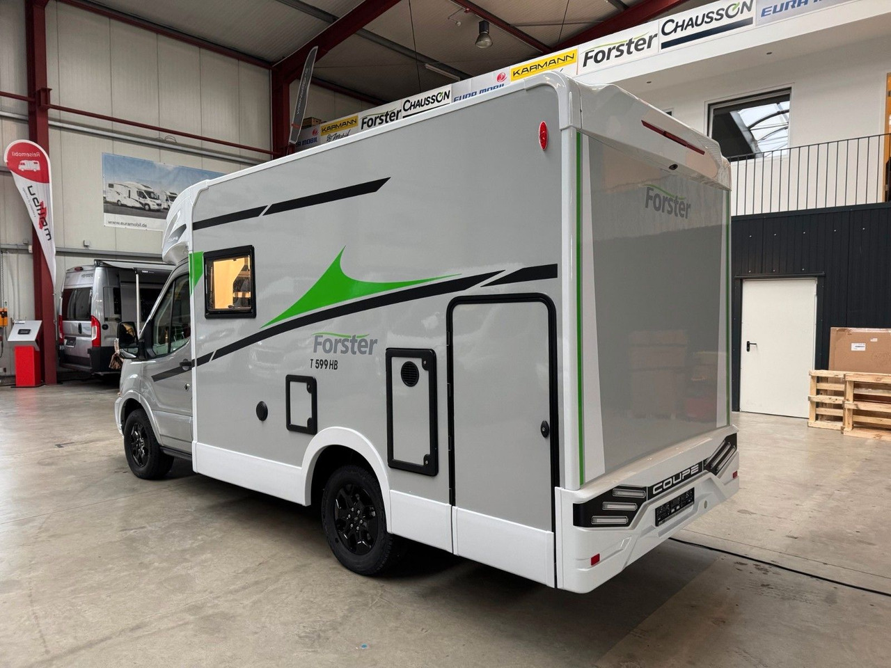 Half integraal camper Forster T 599 HBN COUPÈ /-2026-/ 165PS-8G / SILVER-PAKET