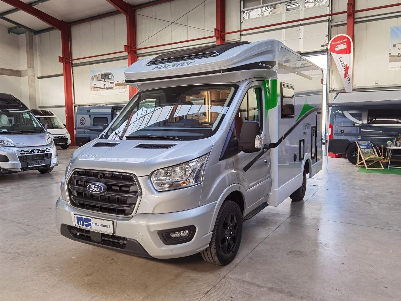 Half integraal camper Forster T 599 HB COUPÈ /MODELL 2026 / HECKBETT & HUBBETT