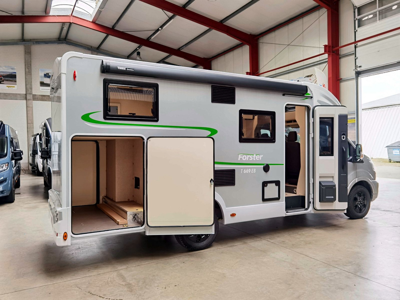 Half integraal camper Forster T 669 EBN COUPÈ / -2025- / 165PS / EINZELBETTEN