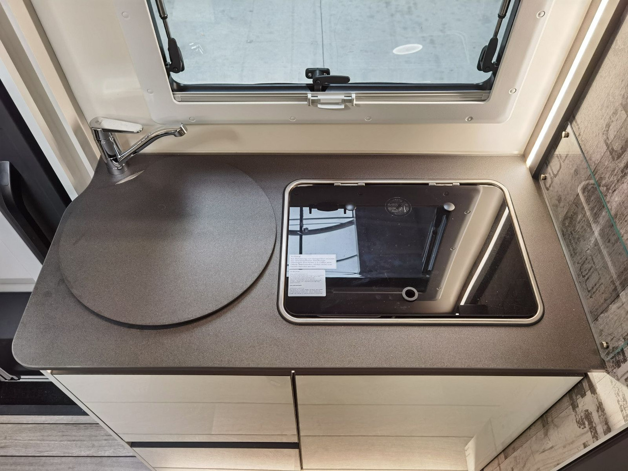 Half integraal camper Forster T 669 EBN COUPÈ / -2025-/165PS/ SILVER - EDITION