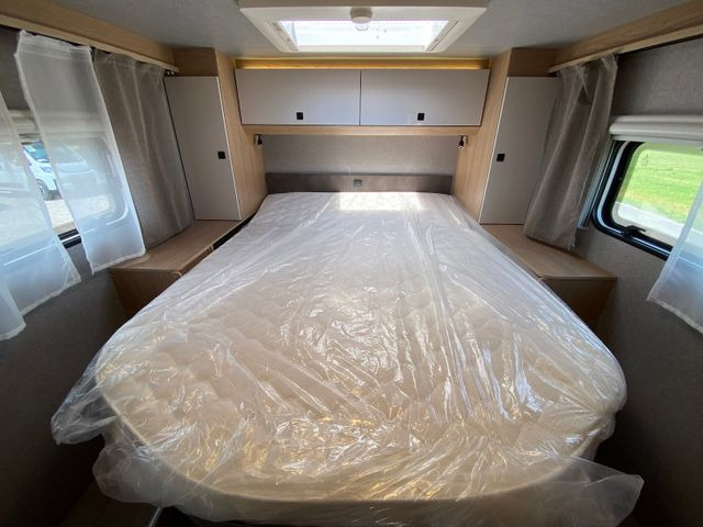 Half integraal camper Hobby OnTour C 700 GQ MJ25/MARKISE/RFK/SAFETY-PAKET