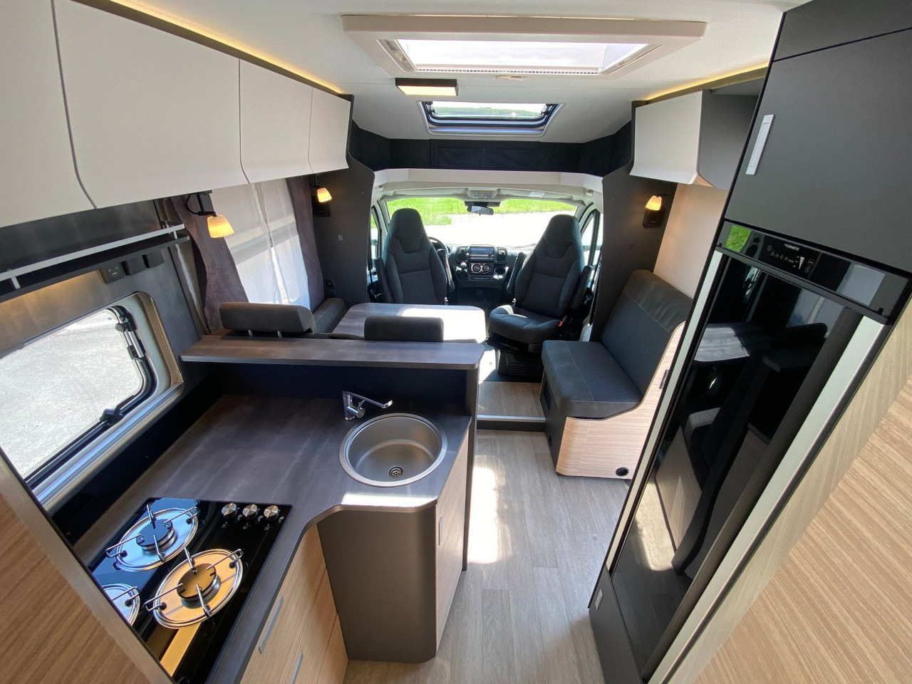 Half integraal camper Hobby Optima De Luxe T70 GE