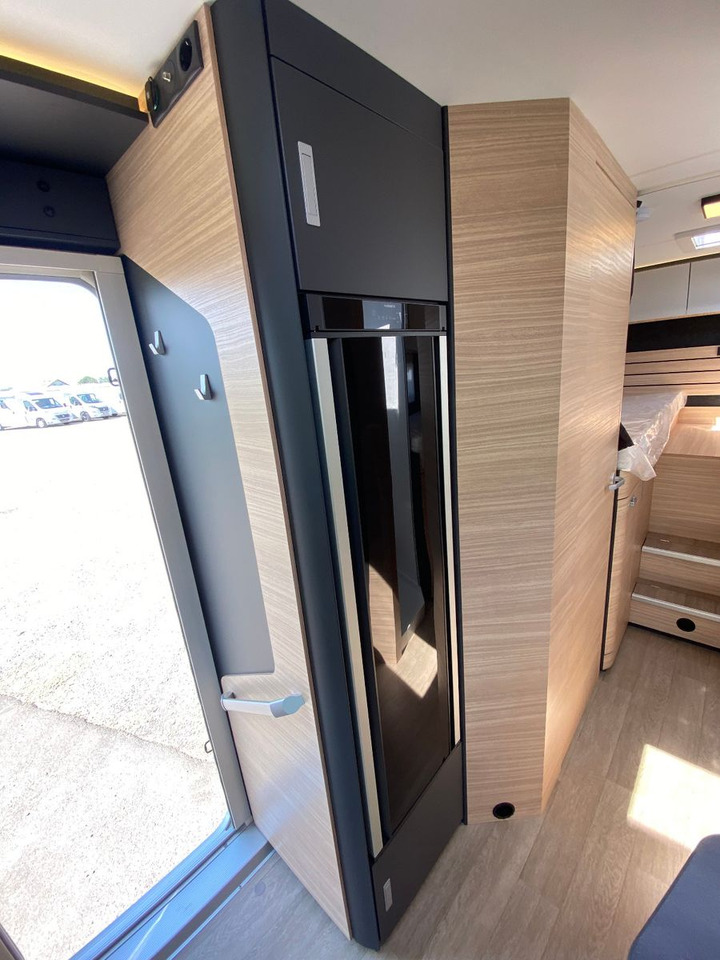 Half integraal camper Hobby Optima De Luxe T70 GE,Automatik