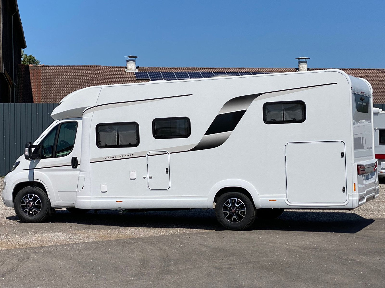 Half integraal camper Hobby Optima De Luxe T70 GE,Automatik