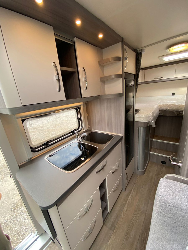Half integraal camper Hobby Optima Ontour Edition V65 GE Navi Markise SAT