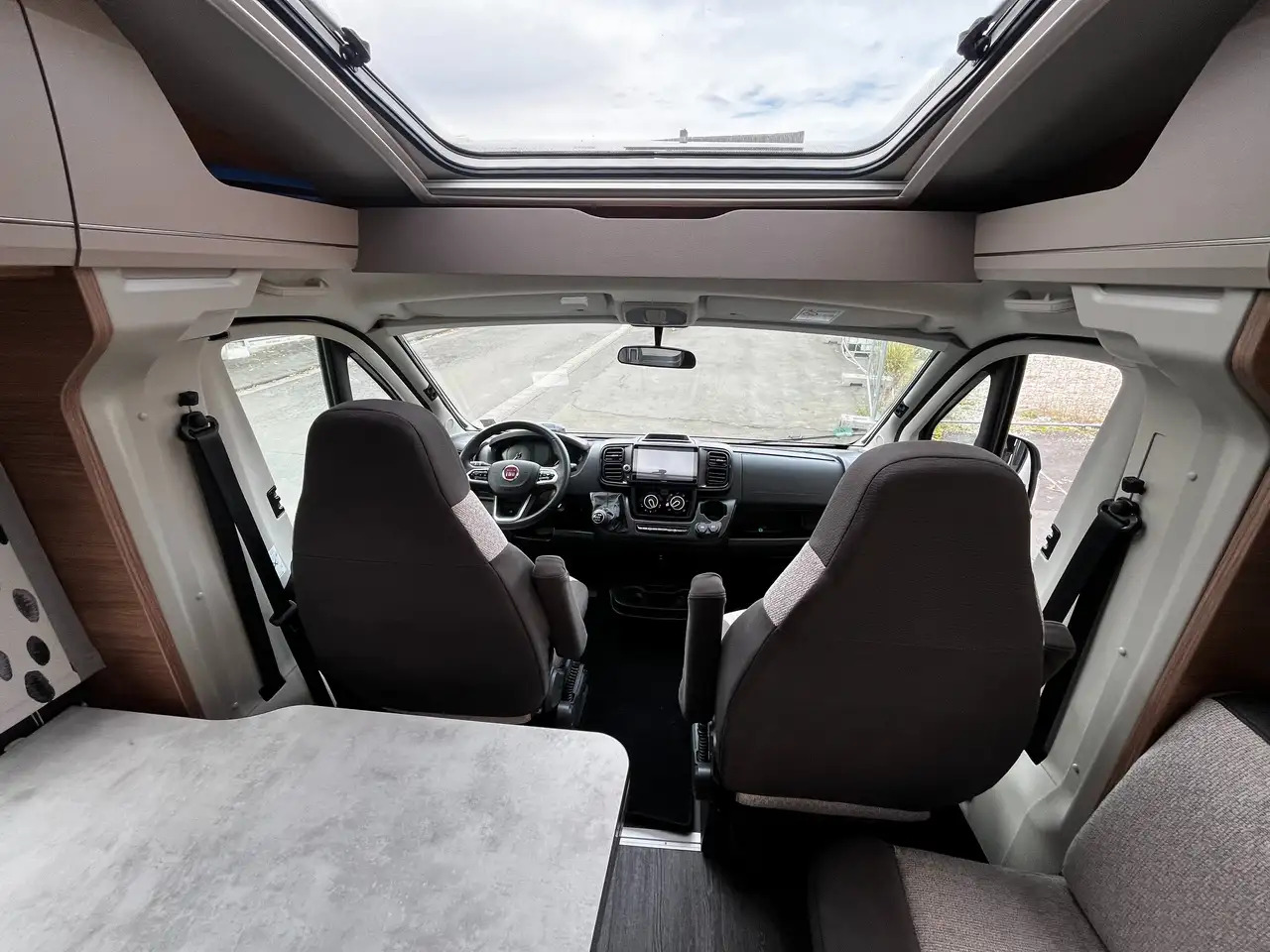 Half integraal camper Knaus VAN TI 650 MEG VANSATION