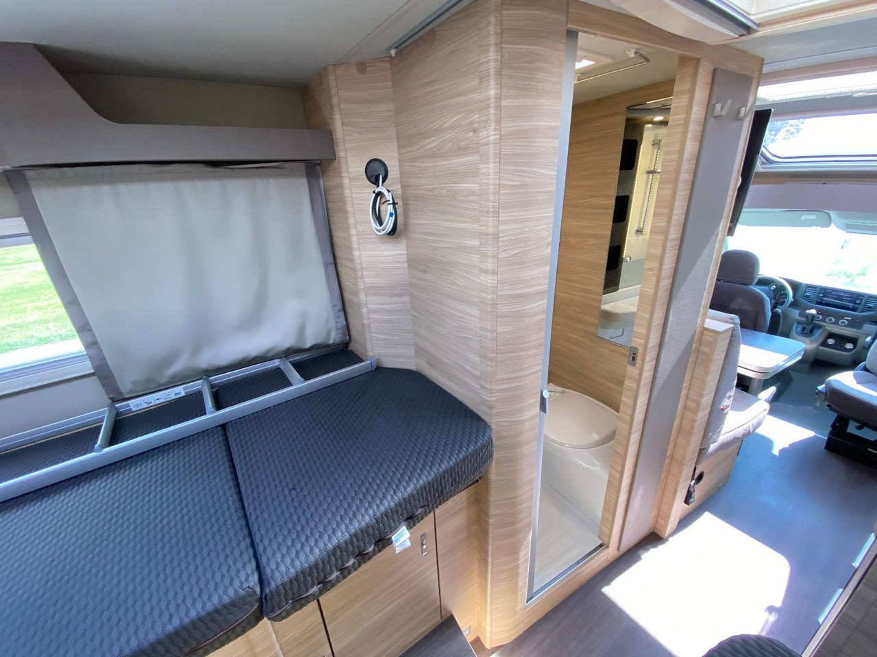 Half integraal camper Knaus Van TI PLUS Platinium Selection 650 MEG,Automat