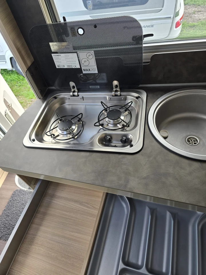 Half integraal camper Knaus Van TI Plus 650 MEG Platinum Selection