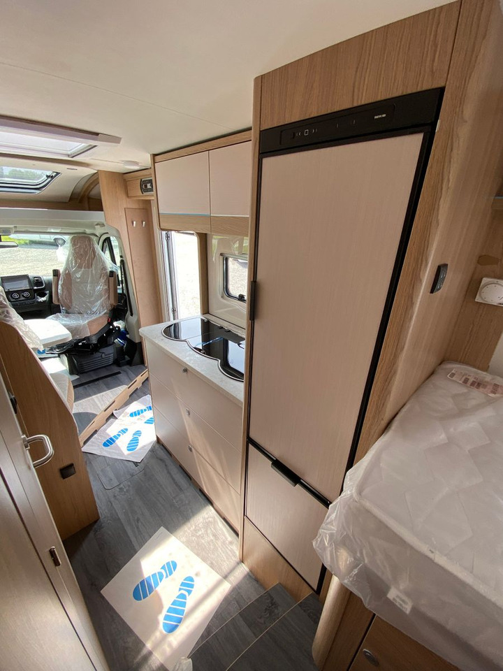 Half integraal camper LMC T 662 Grey Selection, Markise,Navi,