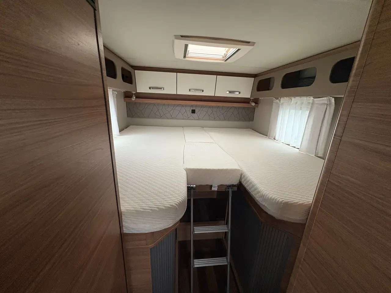 Half integraal camper Volkswagen PEPPER 600MEG