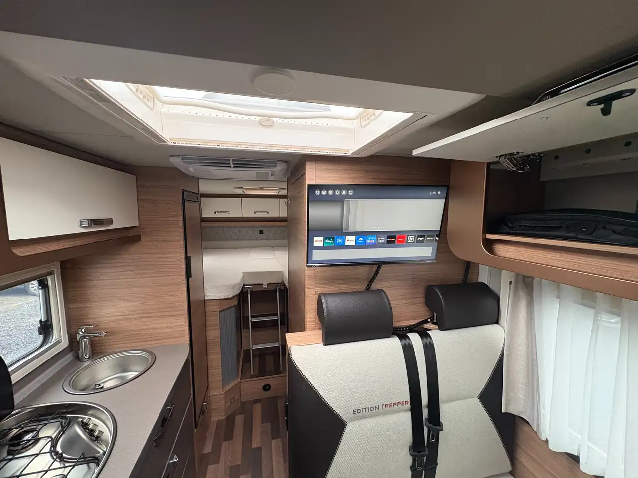 Half integraal camper Volkswagen PEPPER 600MEG