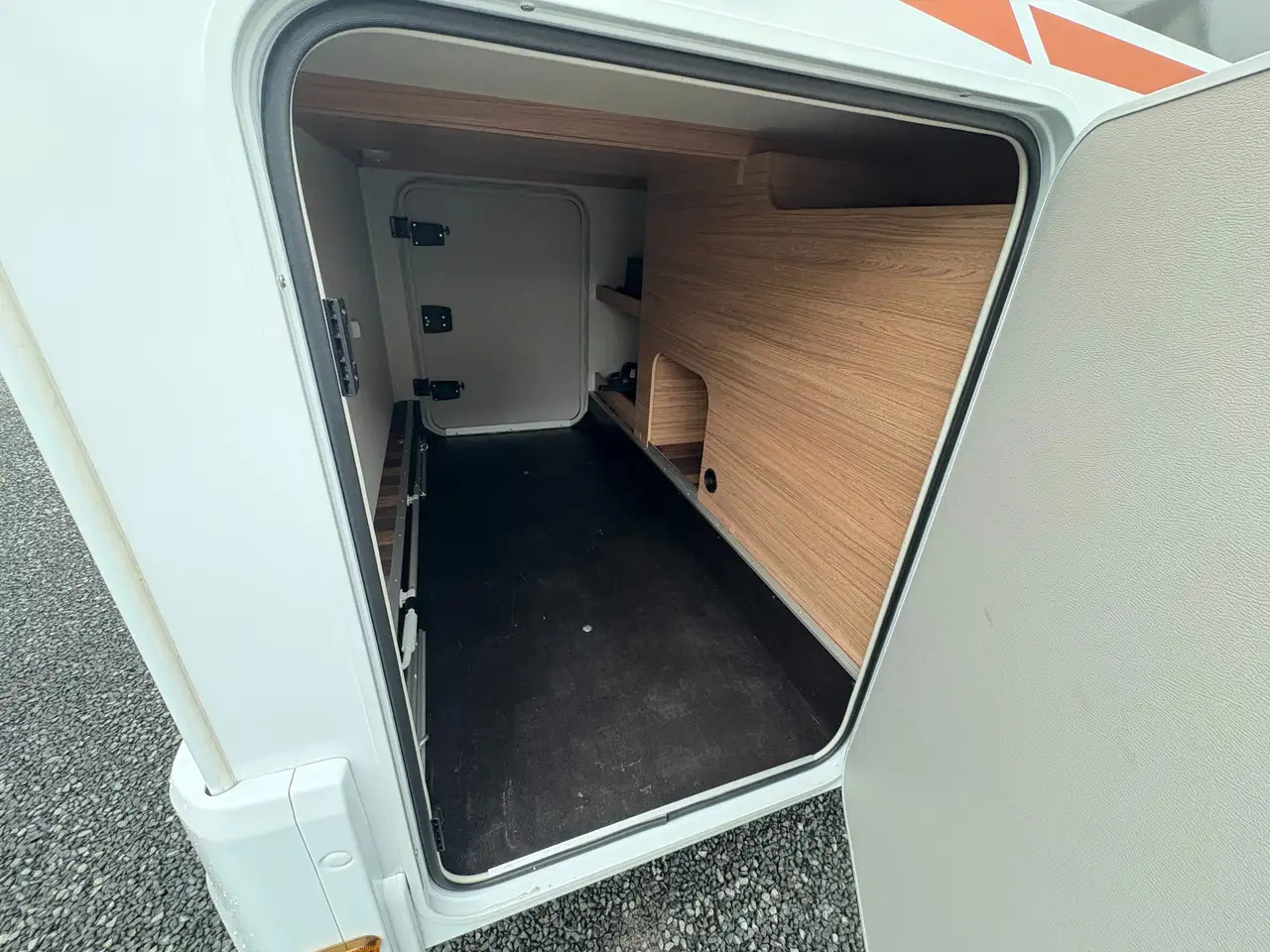 Half integraal camper Volkswagen PEPPER 600MEG