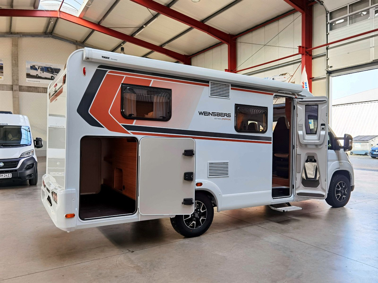 Half integraal camper Weinsberg CARACOMPACT 600 MEG EDITION PEPPER / MODELL 2025