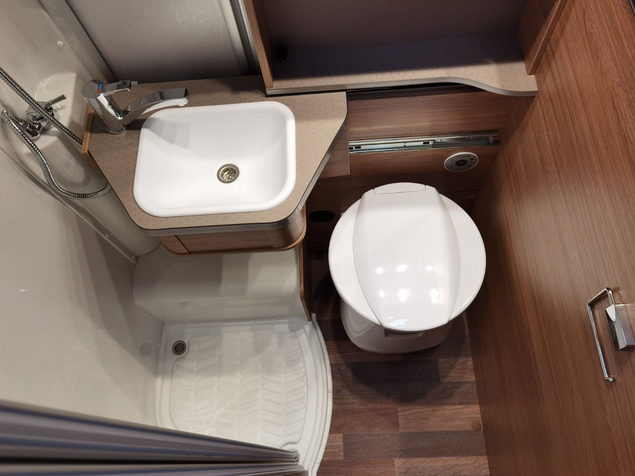 Half integraal camper Weinsberg CARACOMPACT 600 MEG PEPPER / MODELL 2026