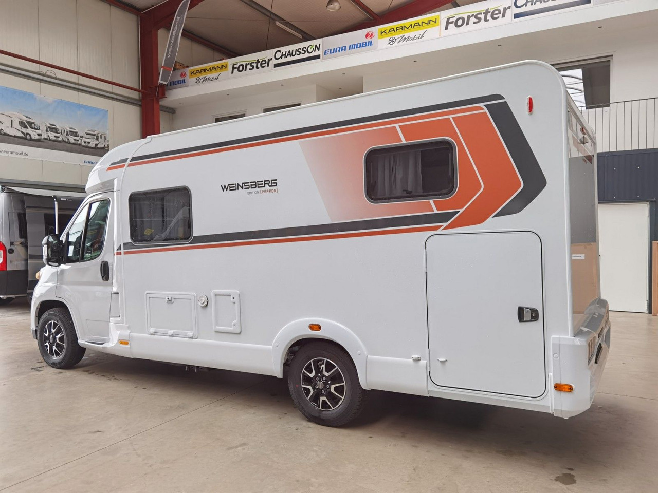 Half integraal camper Weinsberg CARACOMPACT 600 MEG PEPPER / MODELL 2026