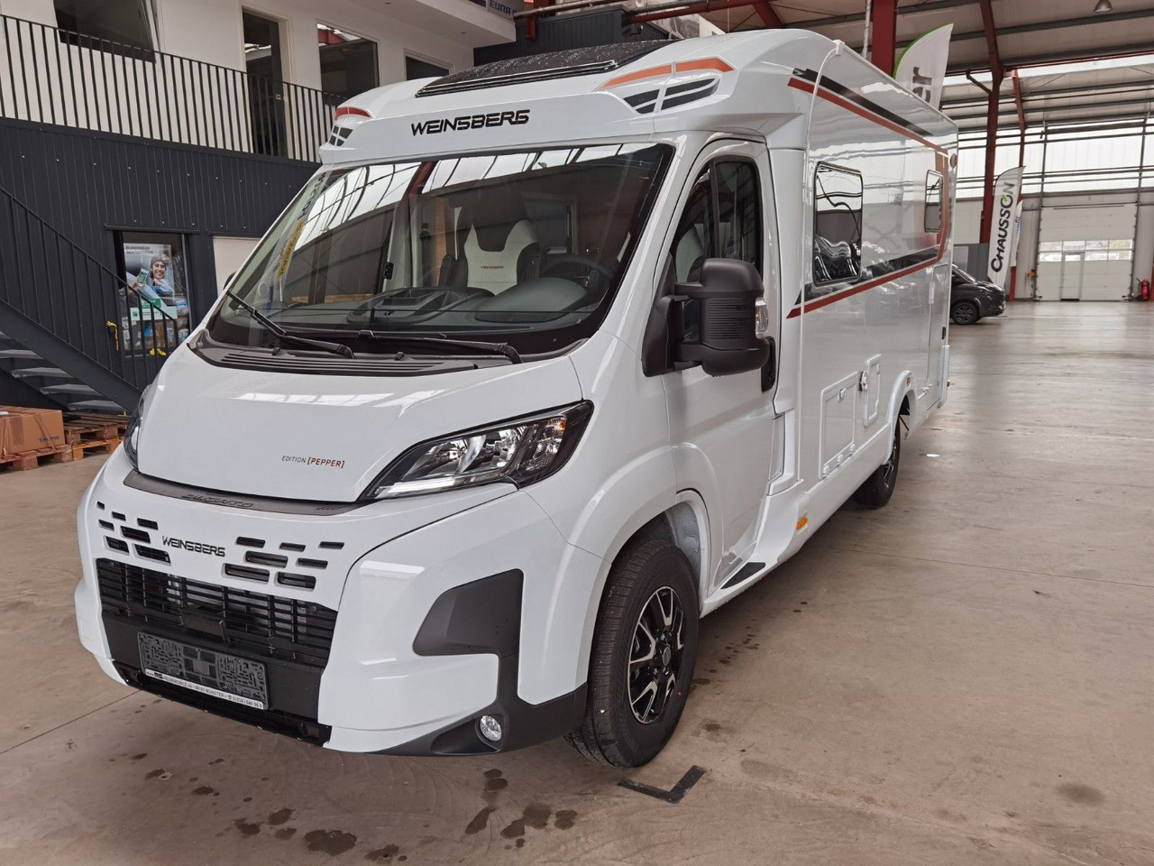 Half integraal camper Weinsberg CARACOMPACT 600 MEG PEPPER / MODELL 2026