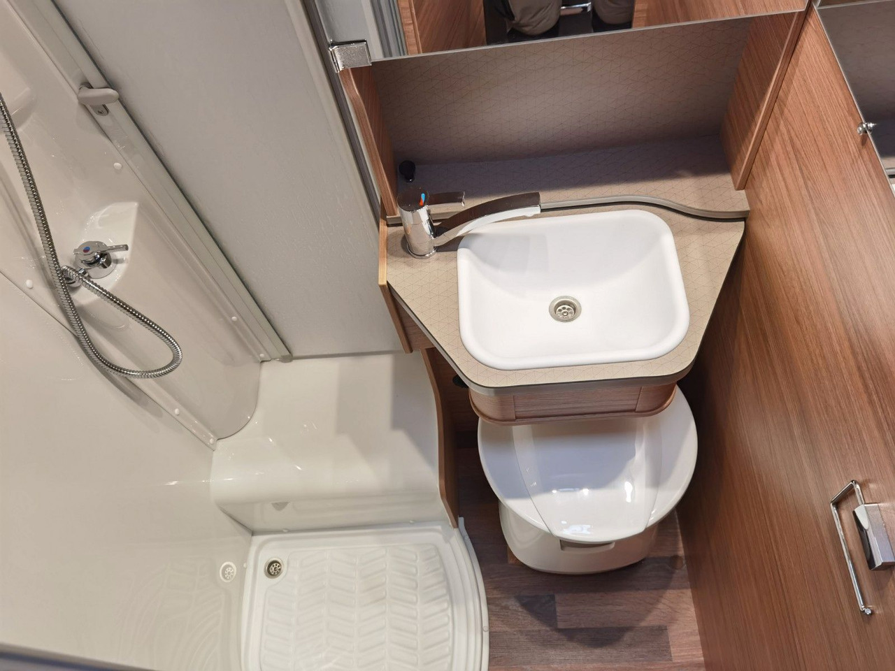 Half integraal camper Weinsberg CARACOMPACT 600 MEG PEPPER / MODELL 2026