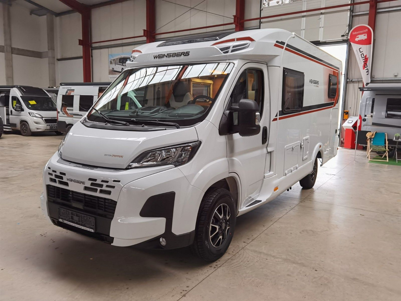 Half integraal camper Weinsberg CARACOMPACT 600 MEG PEPPER / MODELL 2026