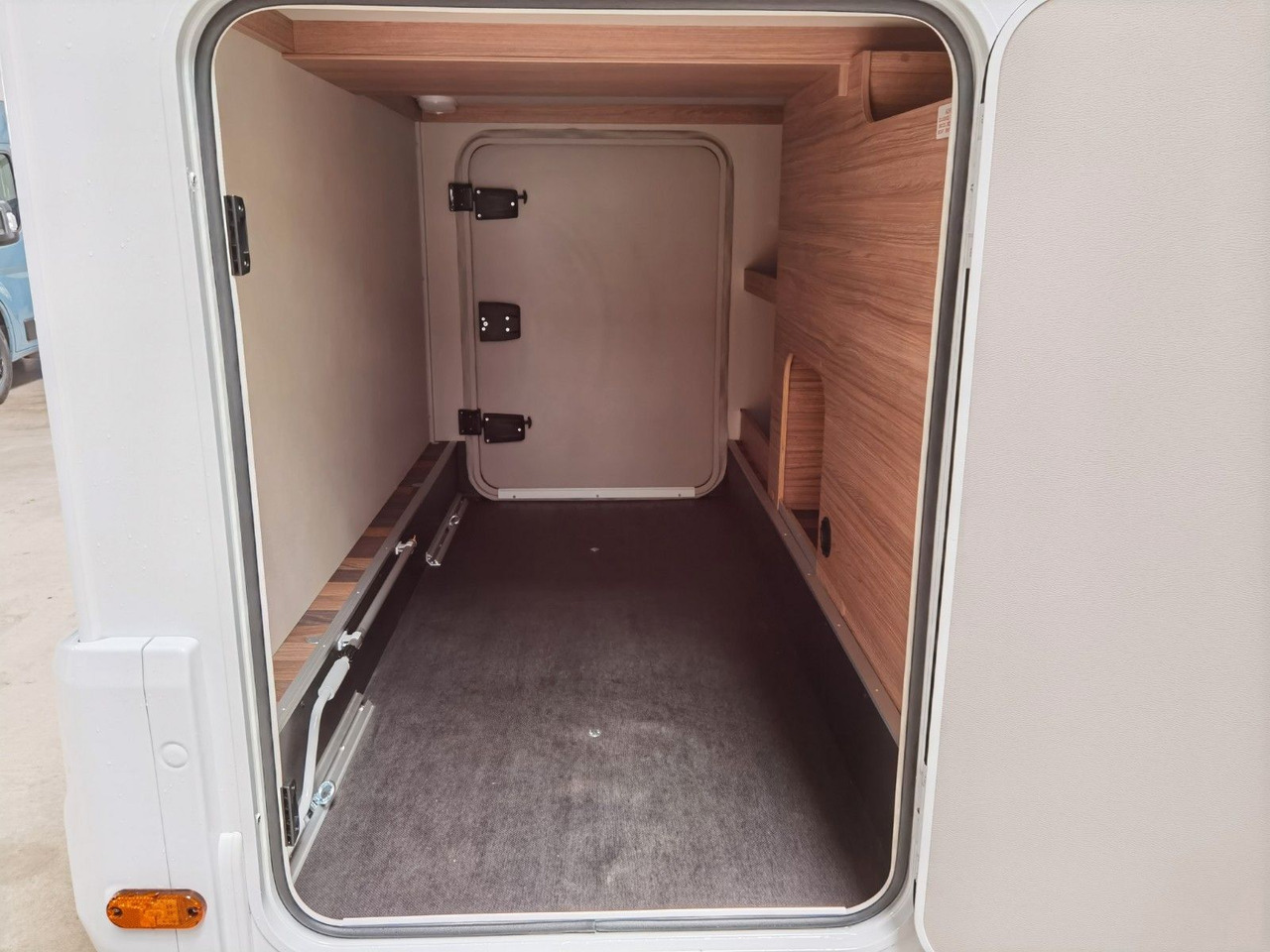 Half integraal camper Weinsberg CARACOMPACT 600 MEG PEPPER / MODELL 2026