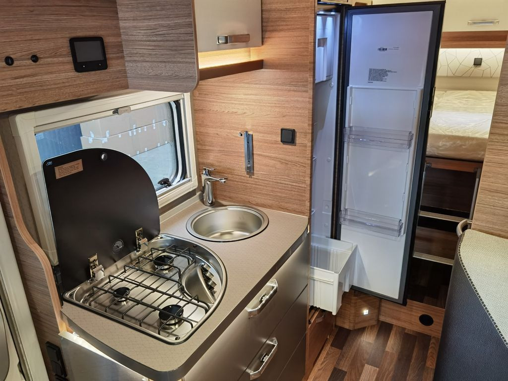 Half integraal camper Weinsberg CARACOMPACT SUITE 640 MEG PEPPER / - MODELL 2025