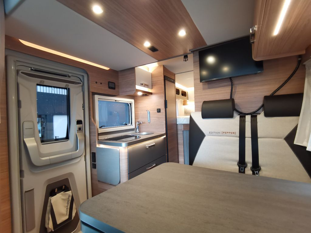 Half integraal camper Weinsberg CARACOMPACT SUITE 640 MEG PEPPER / - MODELL 2025