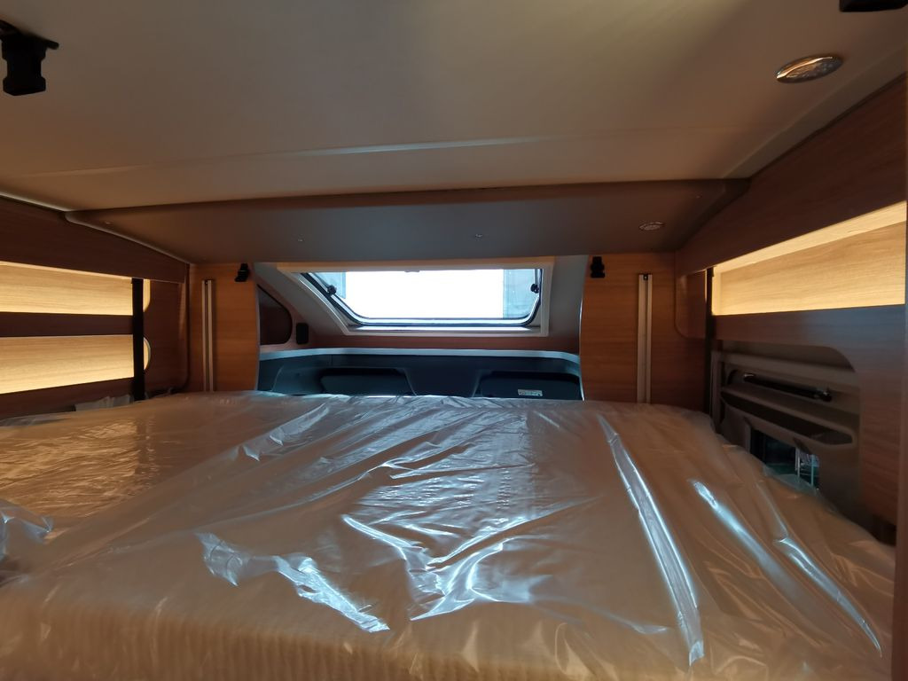 Half integraal camper Weinsberg CARACOMPACT SUITE 640 MEG PEPPER / - MODELL 2025